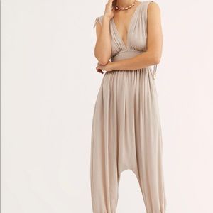 Free people Waiting for the Sun Jumpsuit BNWOT